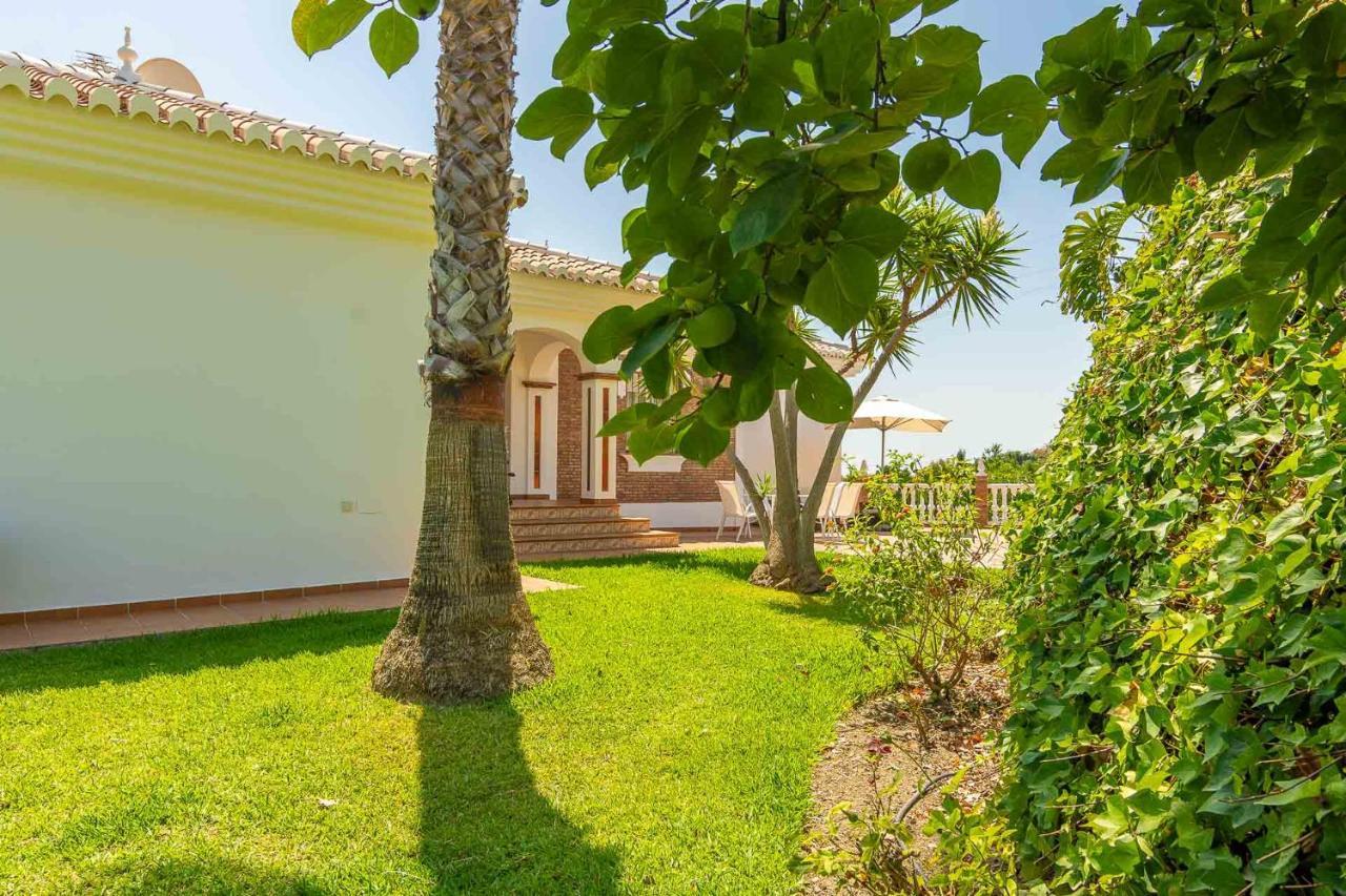 Villa Andalucia: Cerca De Todo, Intimidad Y Espacio Nerja Dış mekan fotoğraf