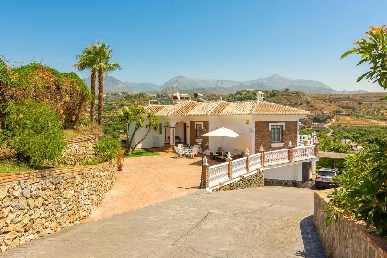 Villa Andalucia: Cerca De Todo, Intimidad Y Espacio Nerja Dış mekan fotoğraf