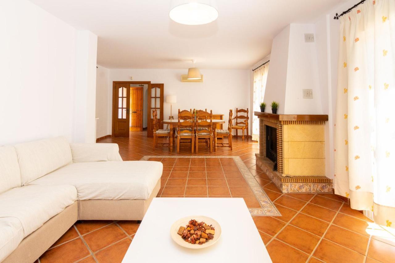 Villa Andalucia: Cerca De Todo, Intimidad Y Espacio Nerja Dış mekan fotoğraf