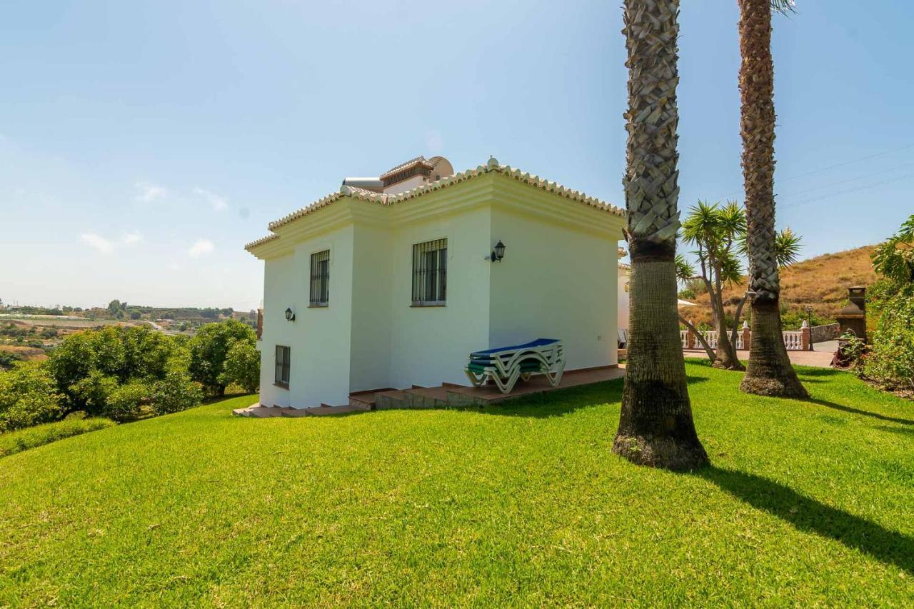 Villa Andalucia: Cerca De Todo, Intimidad Y Espacio Nerja Dış mekan fotoğraf